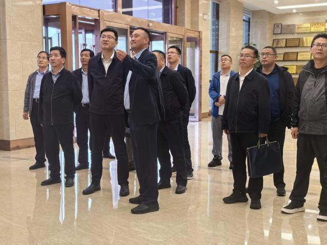 校地企深度交流，推进融合发展-产业园区举行校地企合作共促高质量发展座谈交流会